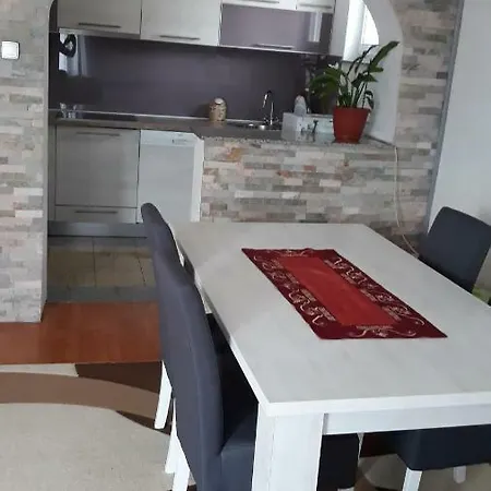 Apartman Topli Dom *